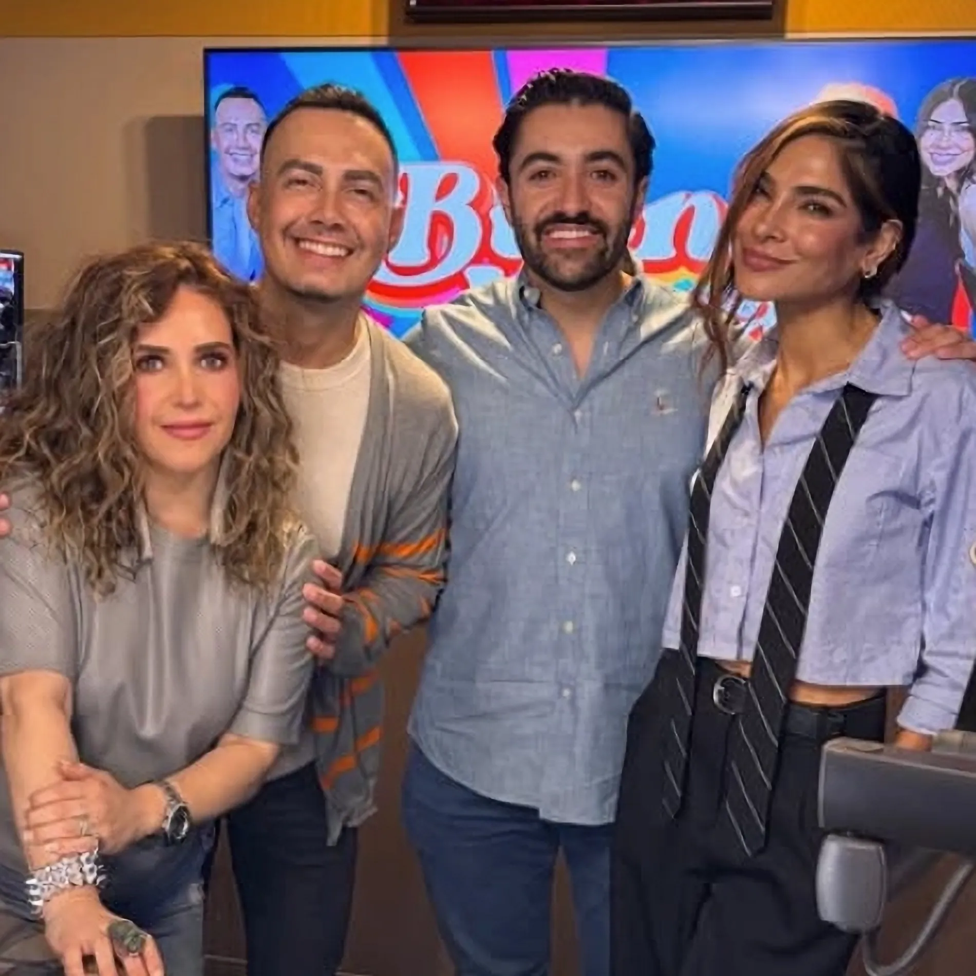Erika Reyna con invitados en Talento en Escena (25)